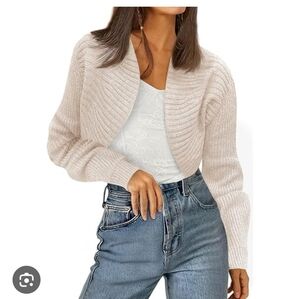 Women's Cream Sweater Cardigan Crop Knit Nwot Medusa M White